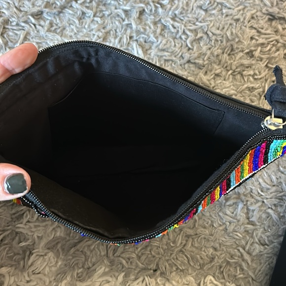 LOVE clutch - Picture 3 of 7